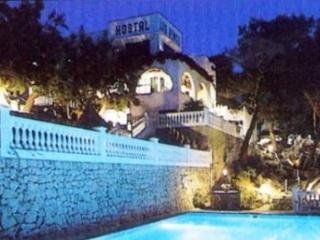 Hostal Los Pinos Cala de Sant Vicenc エクステリア 写真