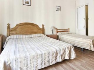 Hostal Los Pinos Cala de Sant Vicenc エクステリア 写真