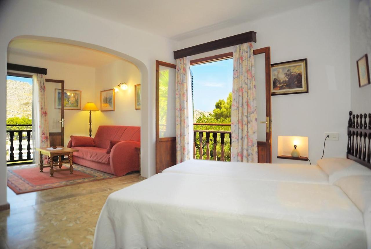 Hostal Los Pinos Cala de Sant Vicenc エクステリア 写真